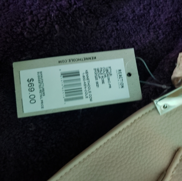 Kenneth Cole Mauve shoulder strap purse - Picture 3 of 4